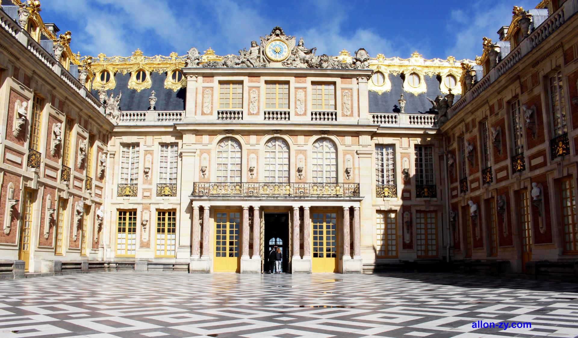 La cour du Château de Versailles